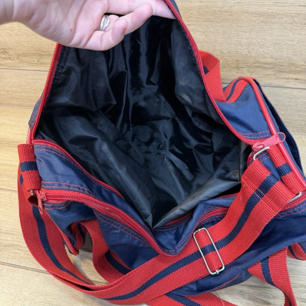 GAP Athletic Nylon Gym Duffle Bag Navy Blue Red Striped Retro 90s Style Travel